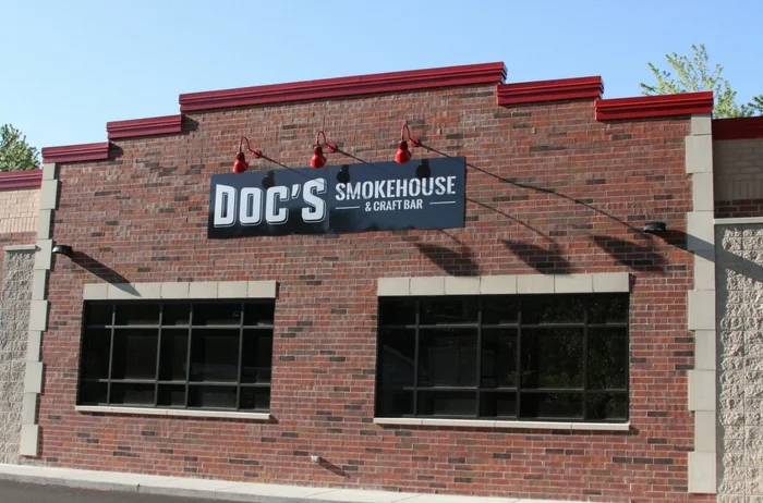 Building - Dyer | DOC's Smokehouse and Craft Bar