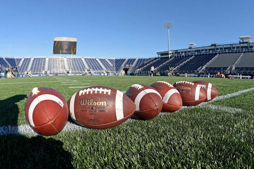 college football 2.jpg