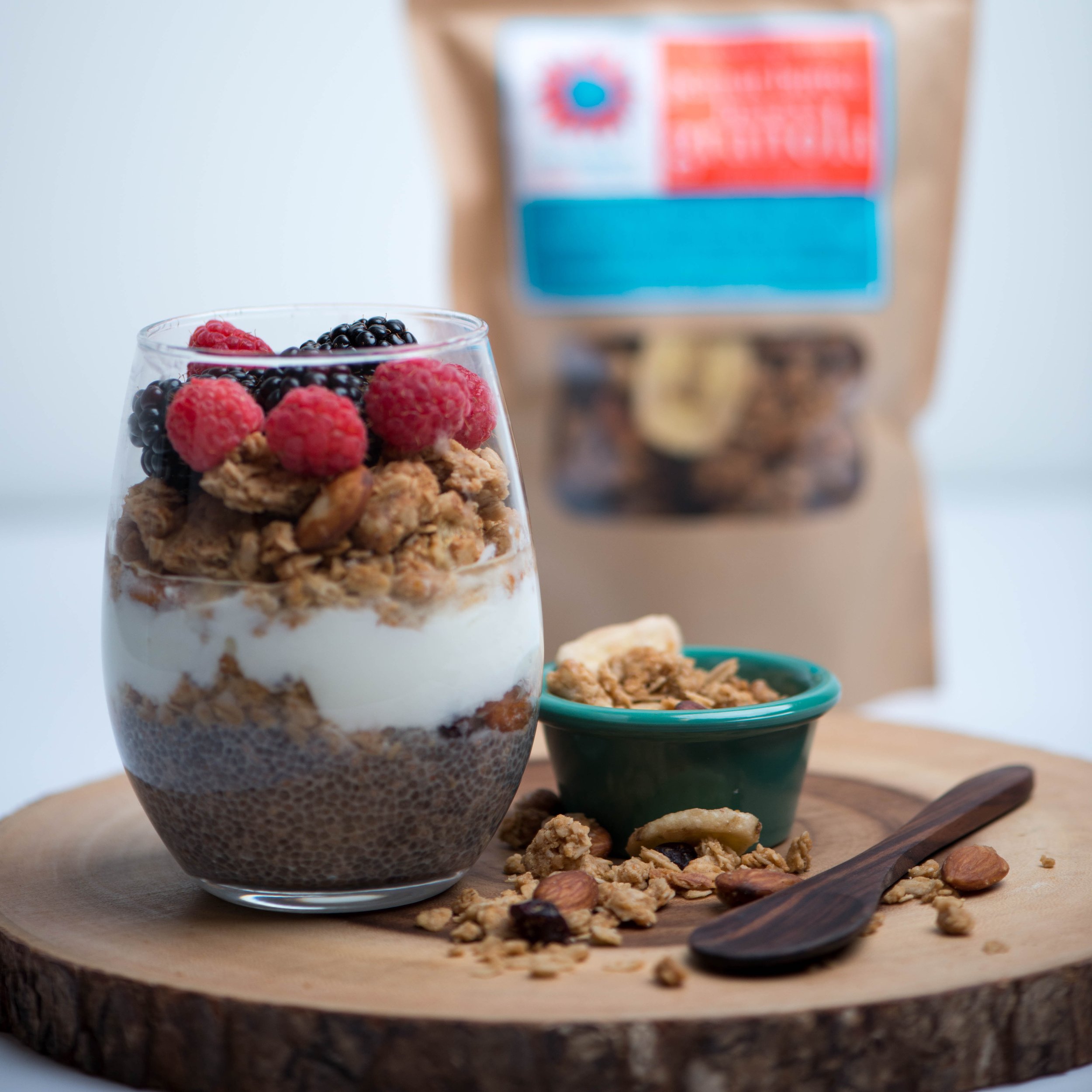 Bungalow Picnic PB granola parfait.jpg