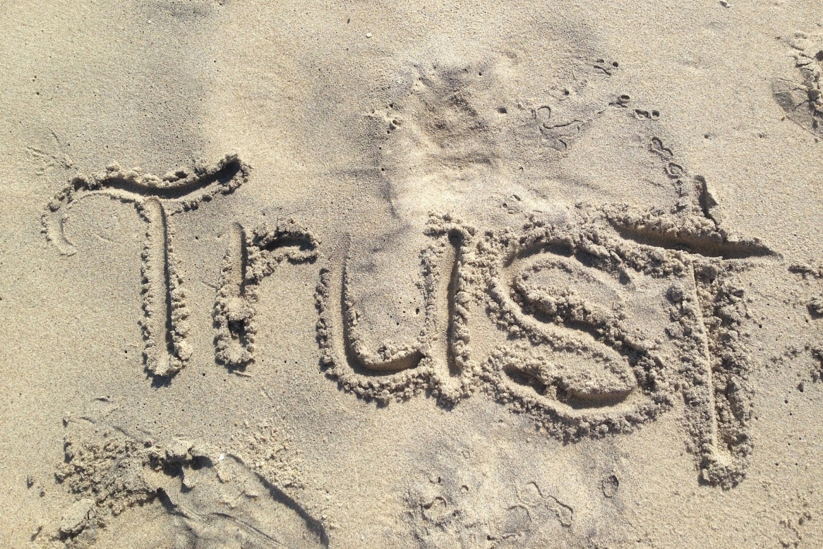 batch_trust-1418901_1920.jpg
