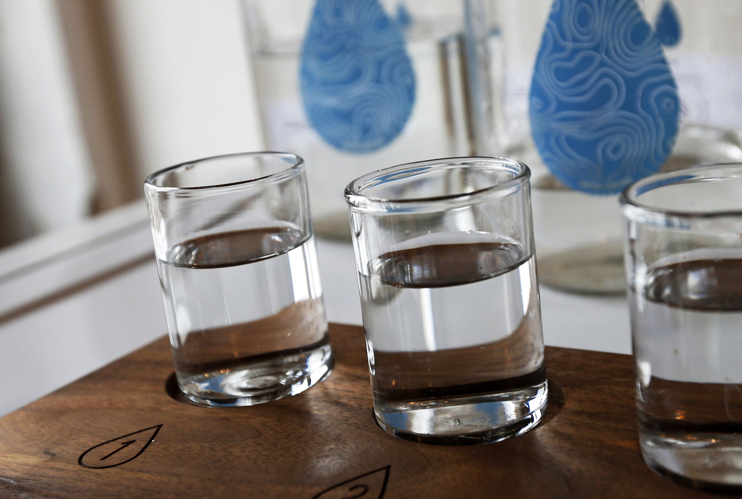 2waterbar.jpg