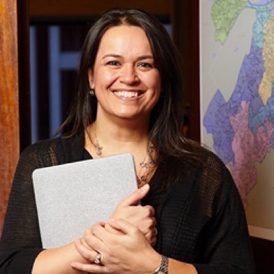 Annissa_ESSAIBI_GEORGE.jpg