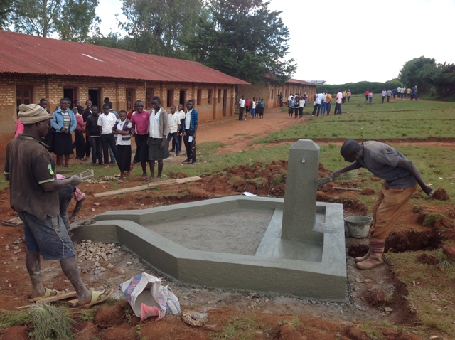 Tap stand at Nyagihotora College.JPG