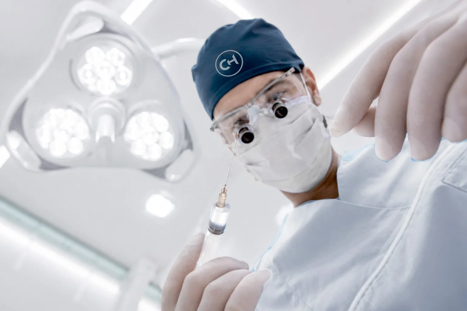 anestesia para cirugía odontológica del centro odontologico prof.dr. Alexis Chudnovsky