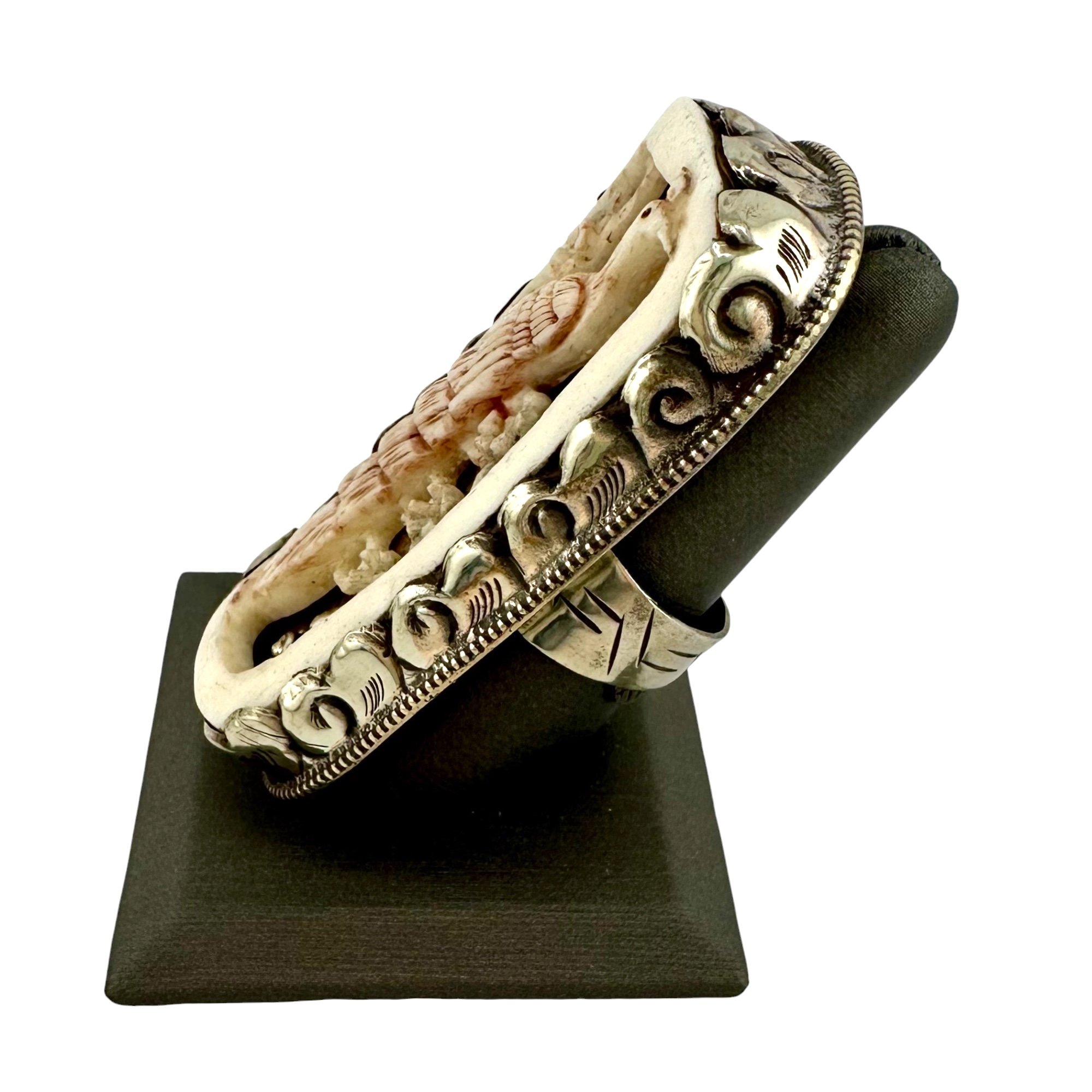 Peacock Queen Ring in Tooled Tibetan Silver -IMG_5753-Photoroom.jpg