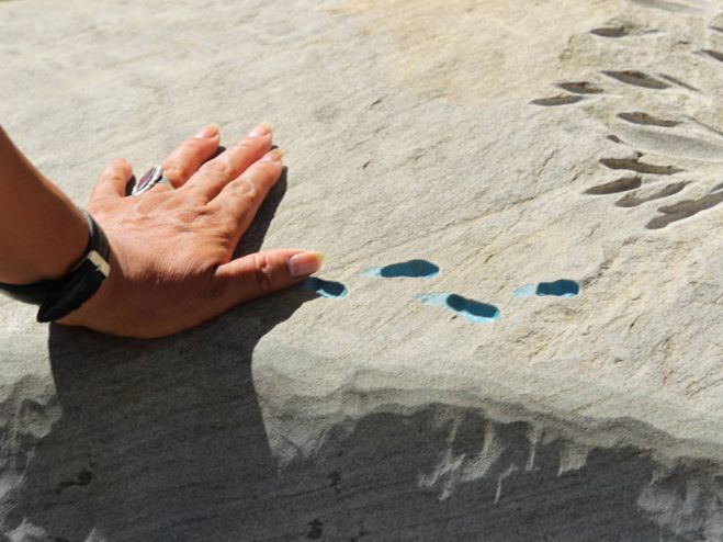 Tsuut'ina resting bench recognizes murdered, missing women