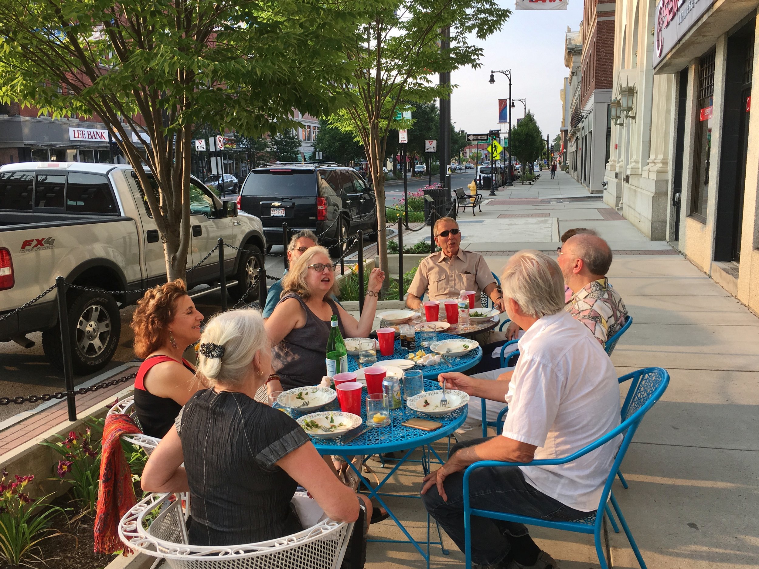 Sidewalk dining outside of Brooklyn's Best on North Street.