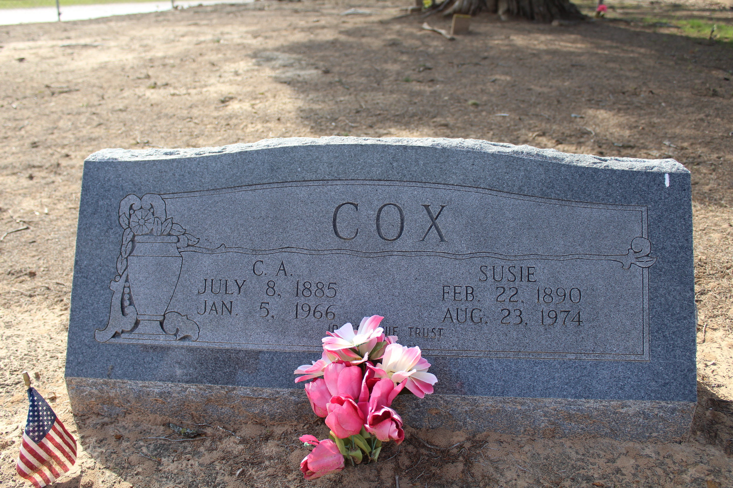 C A and Susie Cox.JPG