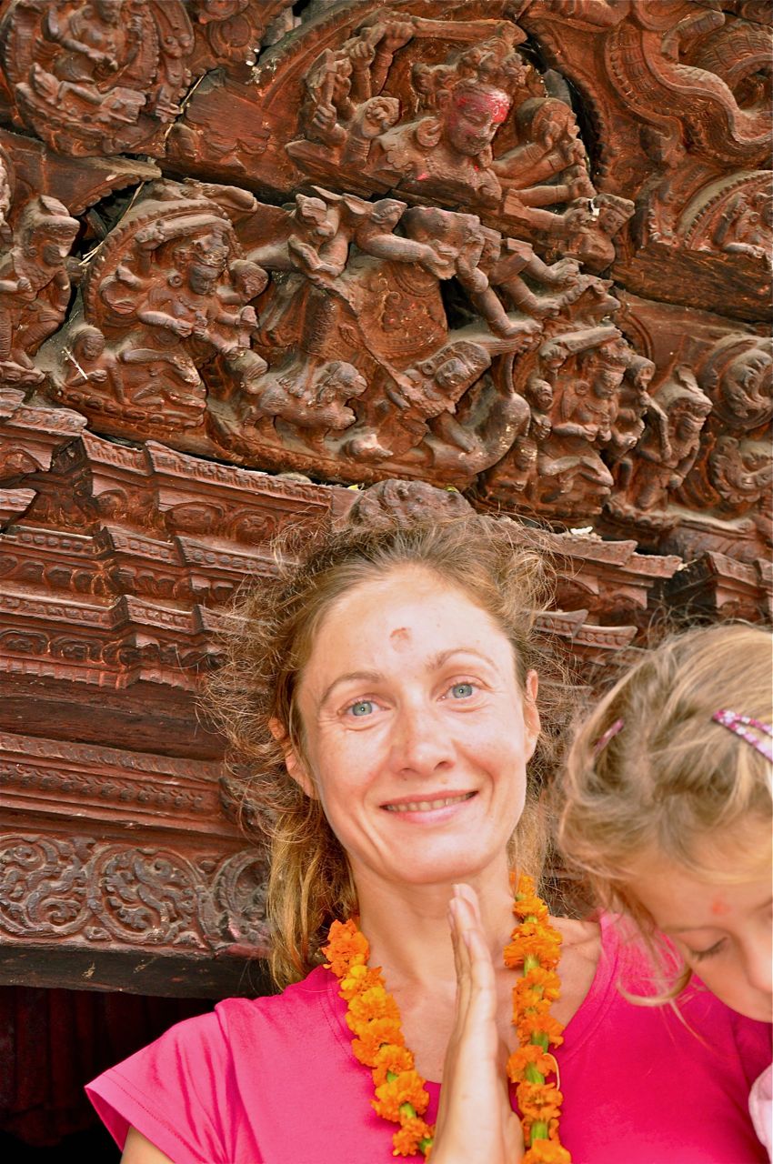 1qqq-Nepal-Pashupati-Anastasia-Kali-Temple-2-15Sep2010.jpg
