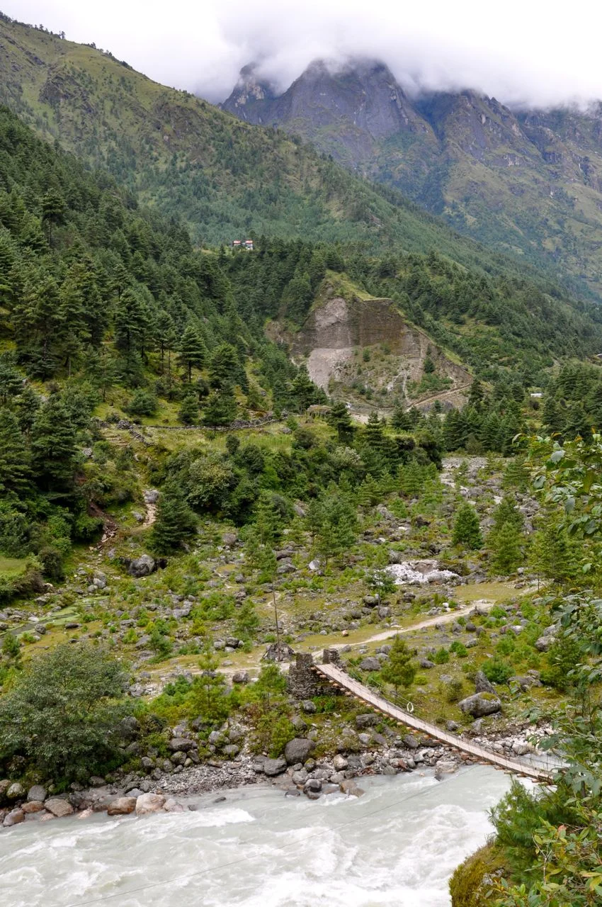 2f-Nepal-Chusurma-House-bridge-Sep2010.jpg