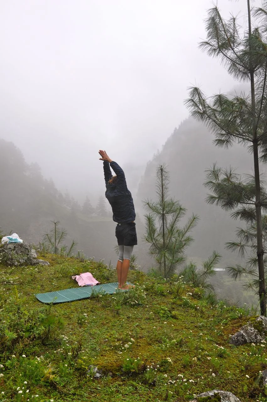 2k-Nepal-Chusurma-yoga-practice.jpg