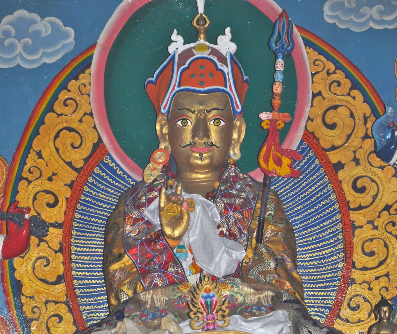 2vabcd-Nepal-Lukla-Buddhist-temple-Buddha.jpg