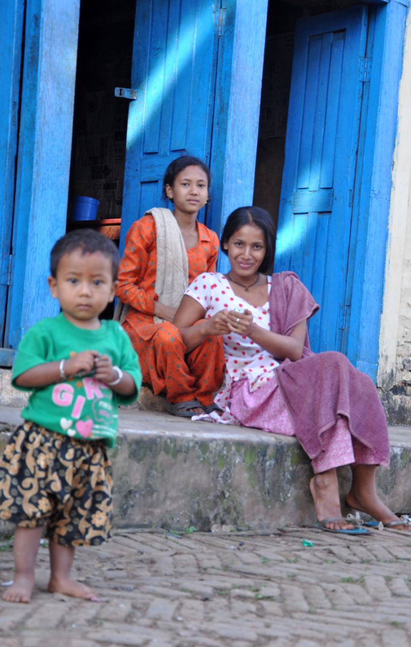 Nepal-Nuvakot-Local-woman-and-children.jpg