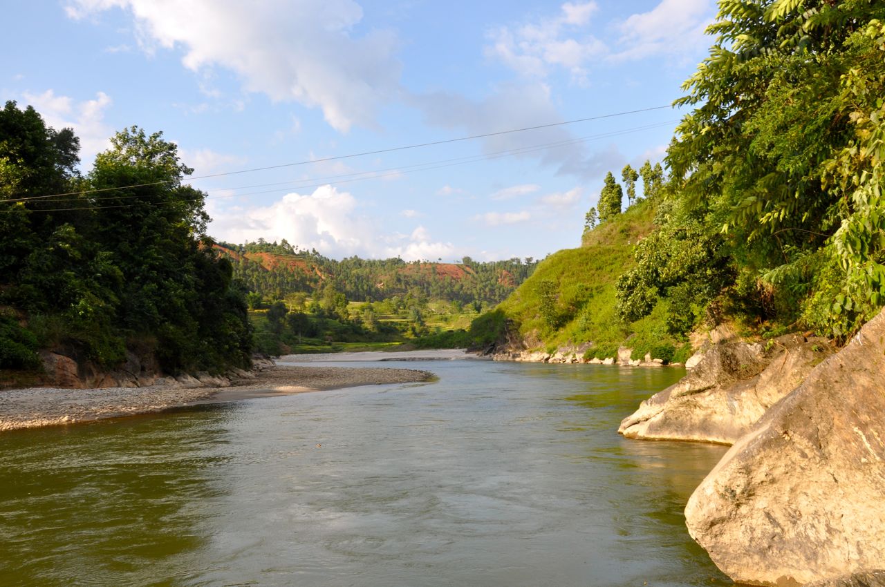 Nepal-Road-to-Nuvakot-Tadi-River.jpg