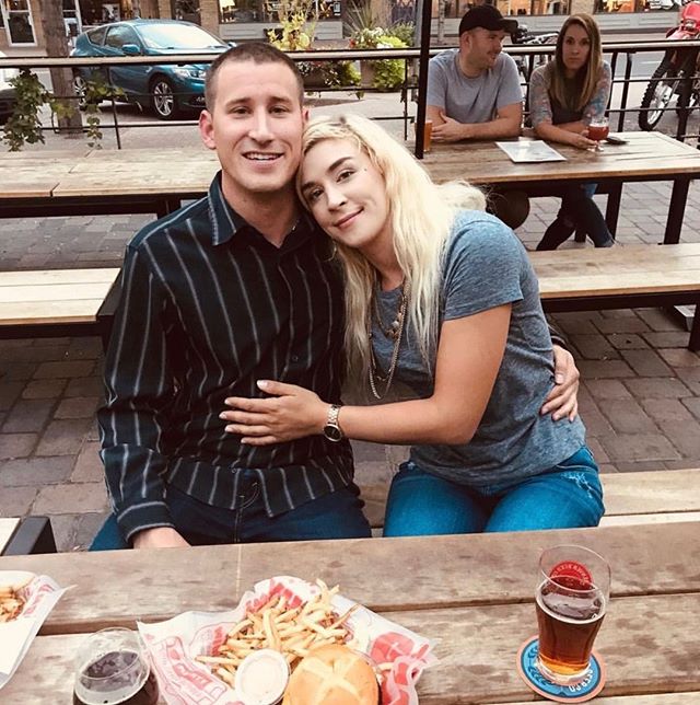 Grab someone you love and come on down to Mighty today for some burgers, beer and lots o love! #mightyburger #burger #fries #ketchup #DBC #denverbeerco #arvada #love #happy #repost from @simplyemmalu