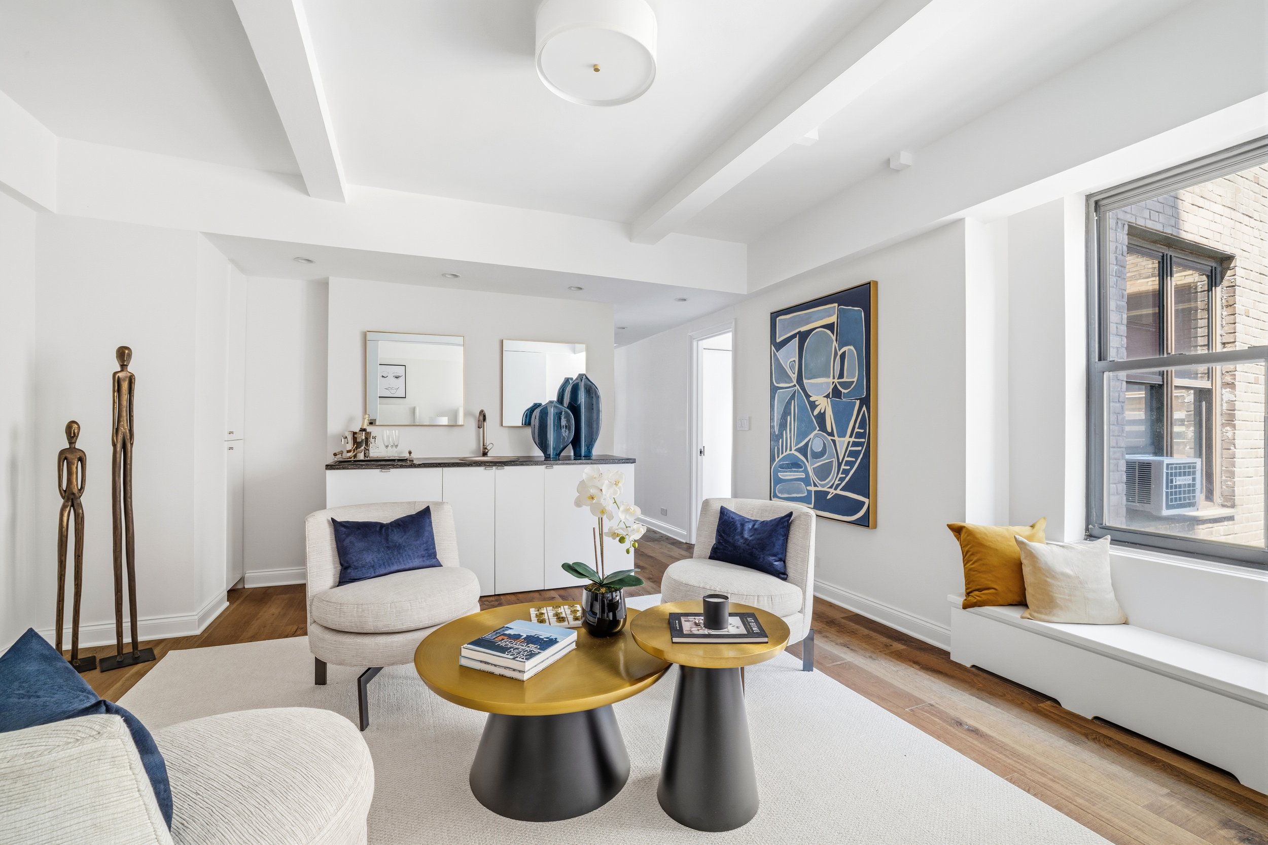 12 w 72 #14DE Living3.jpg