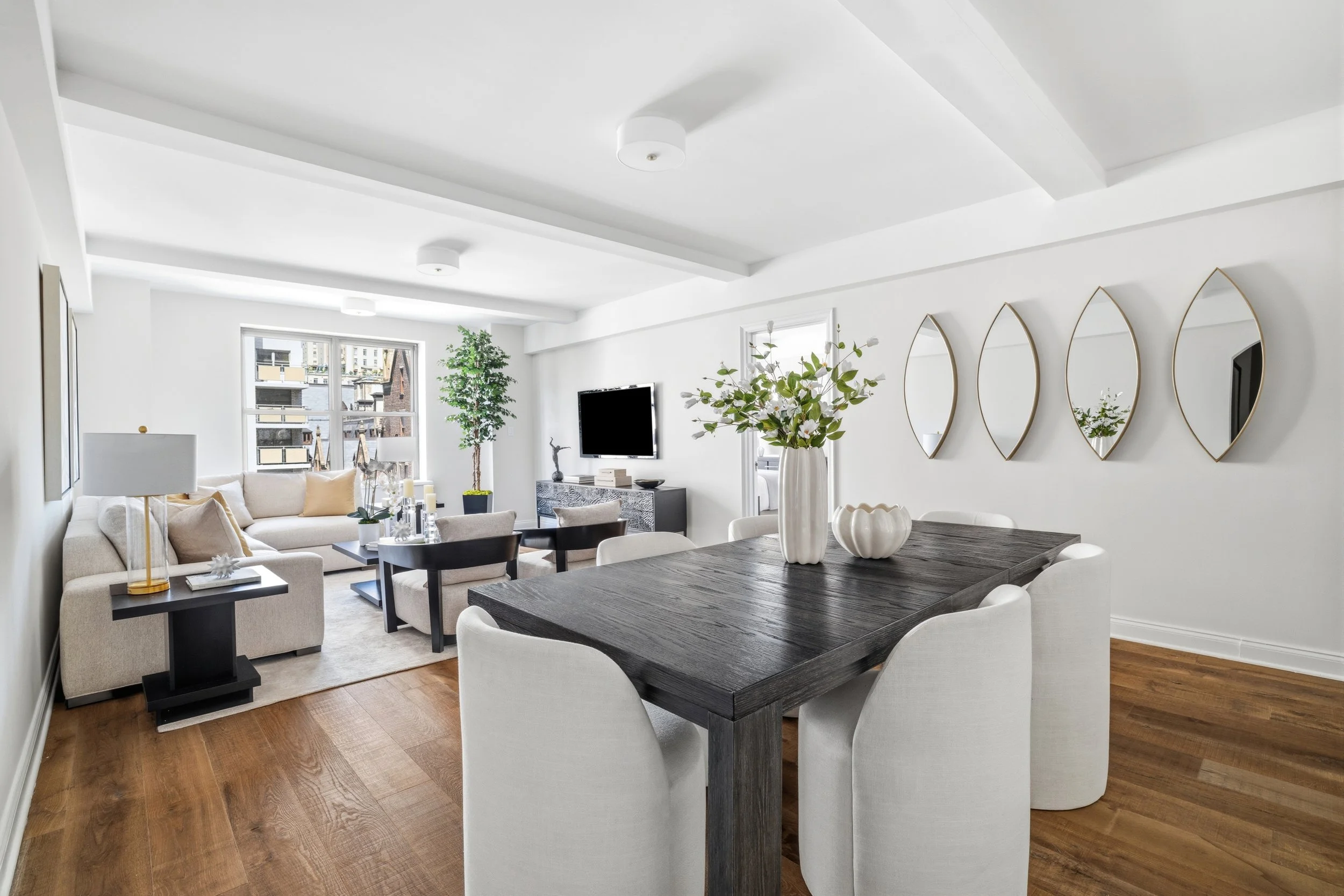 12 w 72 #14DE Dining1.jpg
