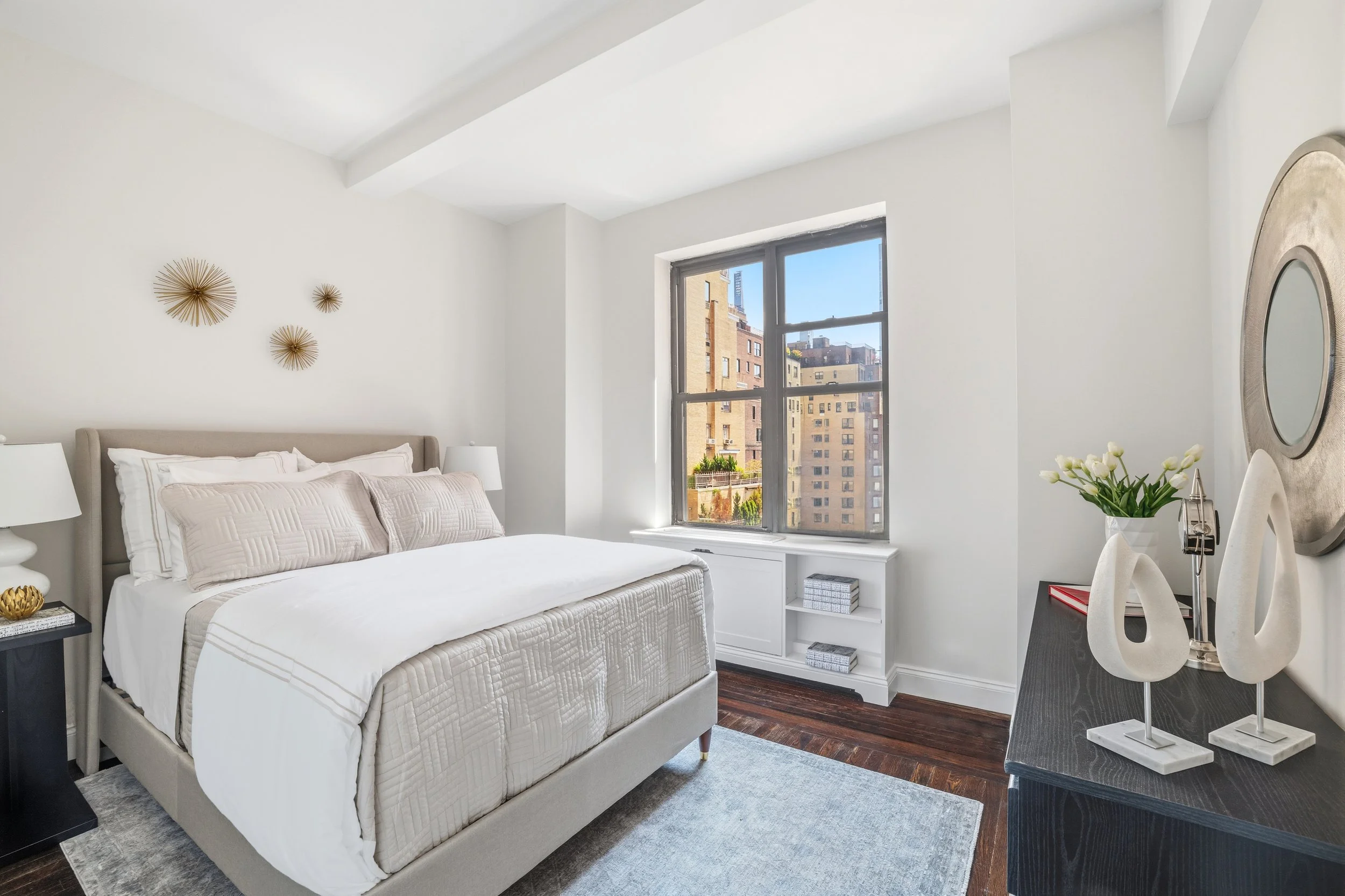 12 w 72 #14DE Bed2.jpg