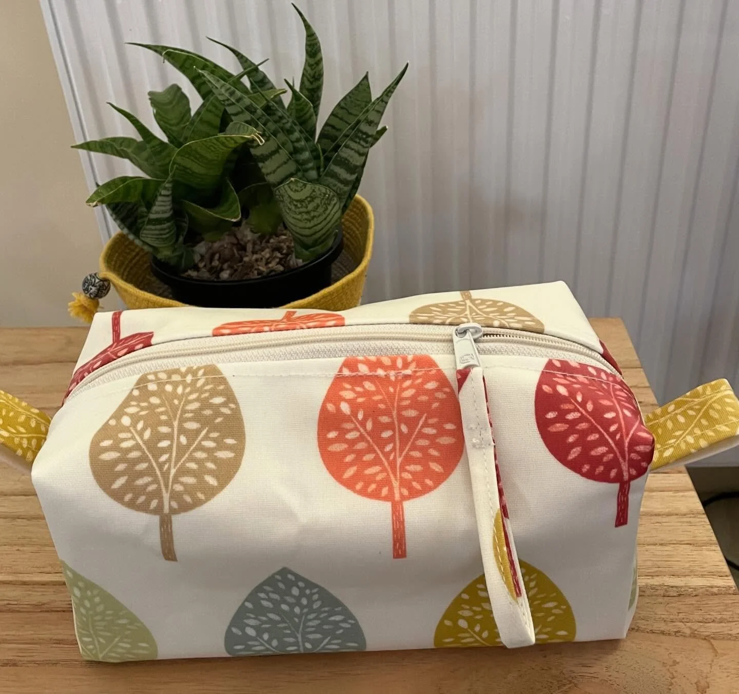 New look oilcloth wash bags - an alternative to my traditional toiletries pouch - generous size - hitting @themakeitcollective in time for our celebration on Saturday 😊 looking forward to seeing you . 3-6 pm- enjoy a browse, chat and sparkling drink
