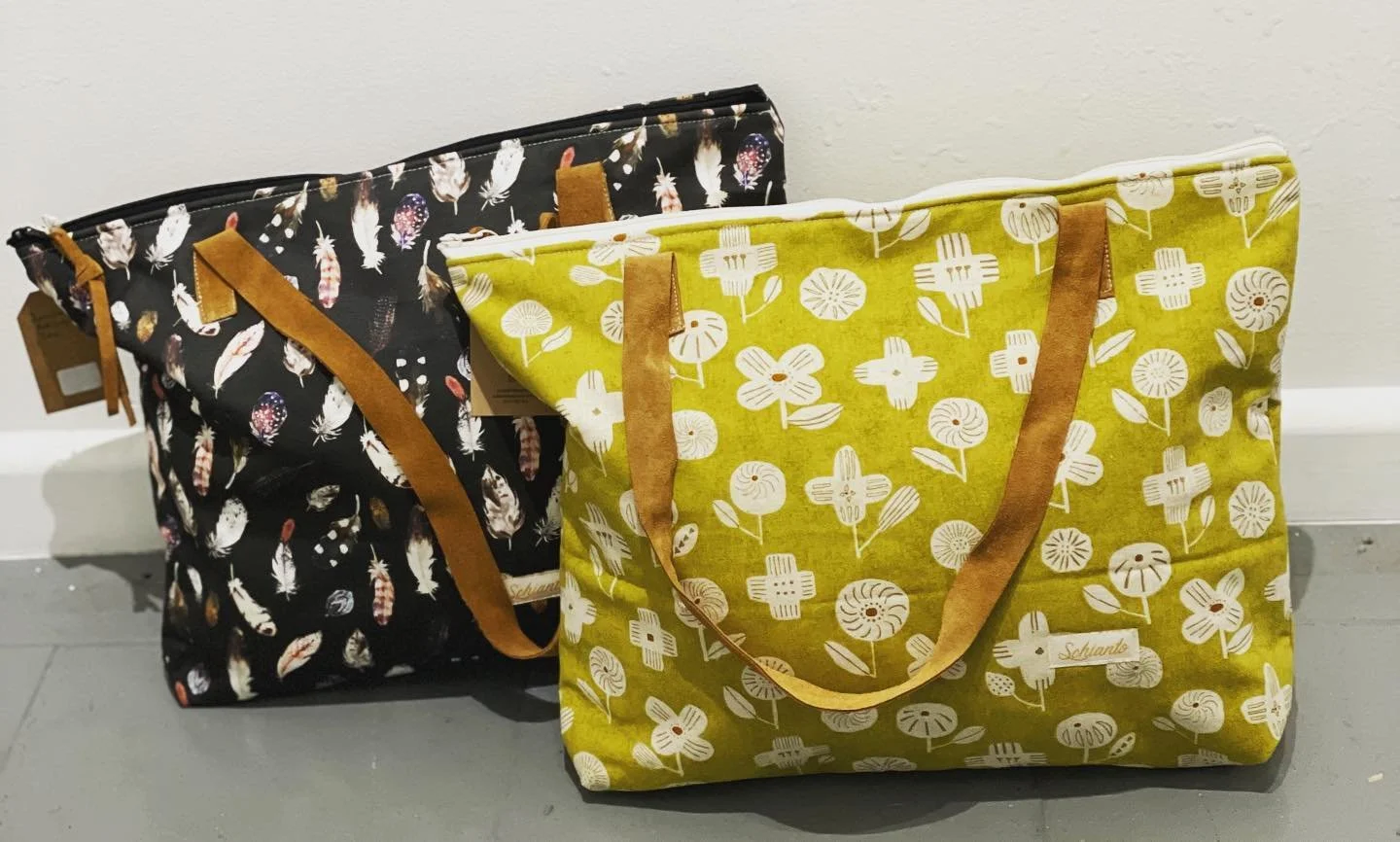 Schianto Favourite Gift ideas - new fabrics just in store @themakeitcollective - Insulated Multipurpose Tote Bags 😊. #handmadegifts #madeinmelbourne #giftideas🎁 #fabrictote #insulatedtotebag #pinicbag #shoppingtote #sustainablegift
