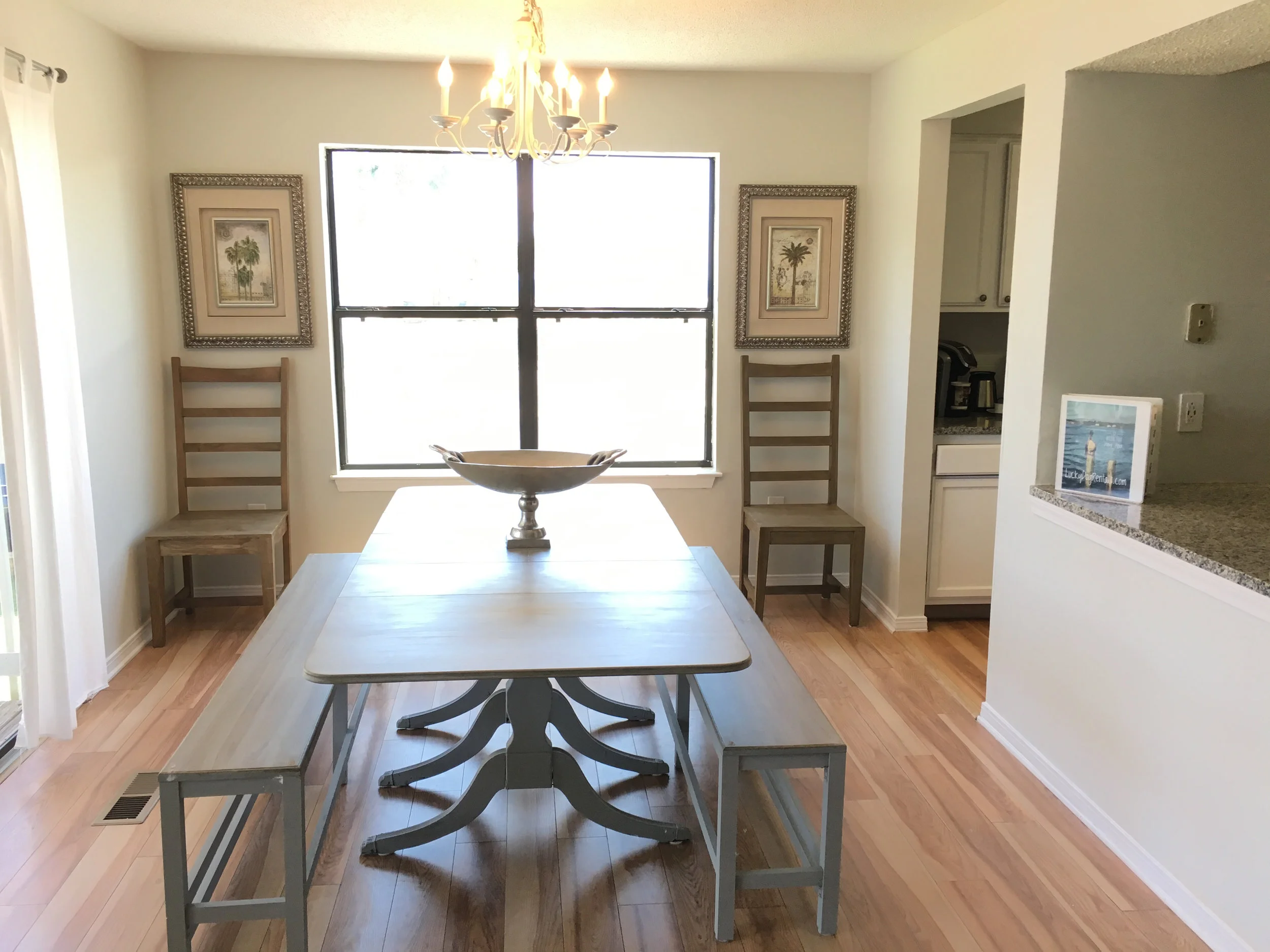 7-DiningRoom.jpeg