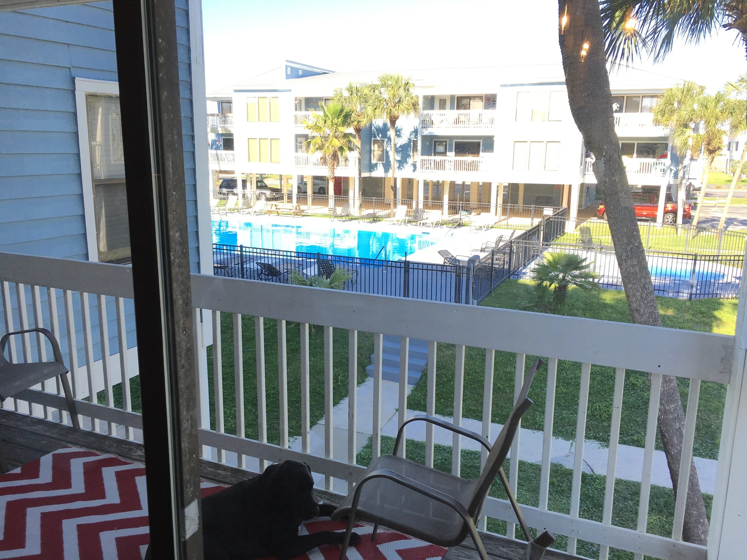 20-PoolView.jpeg