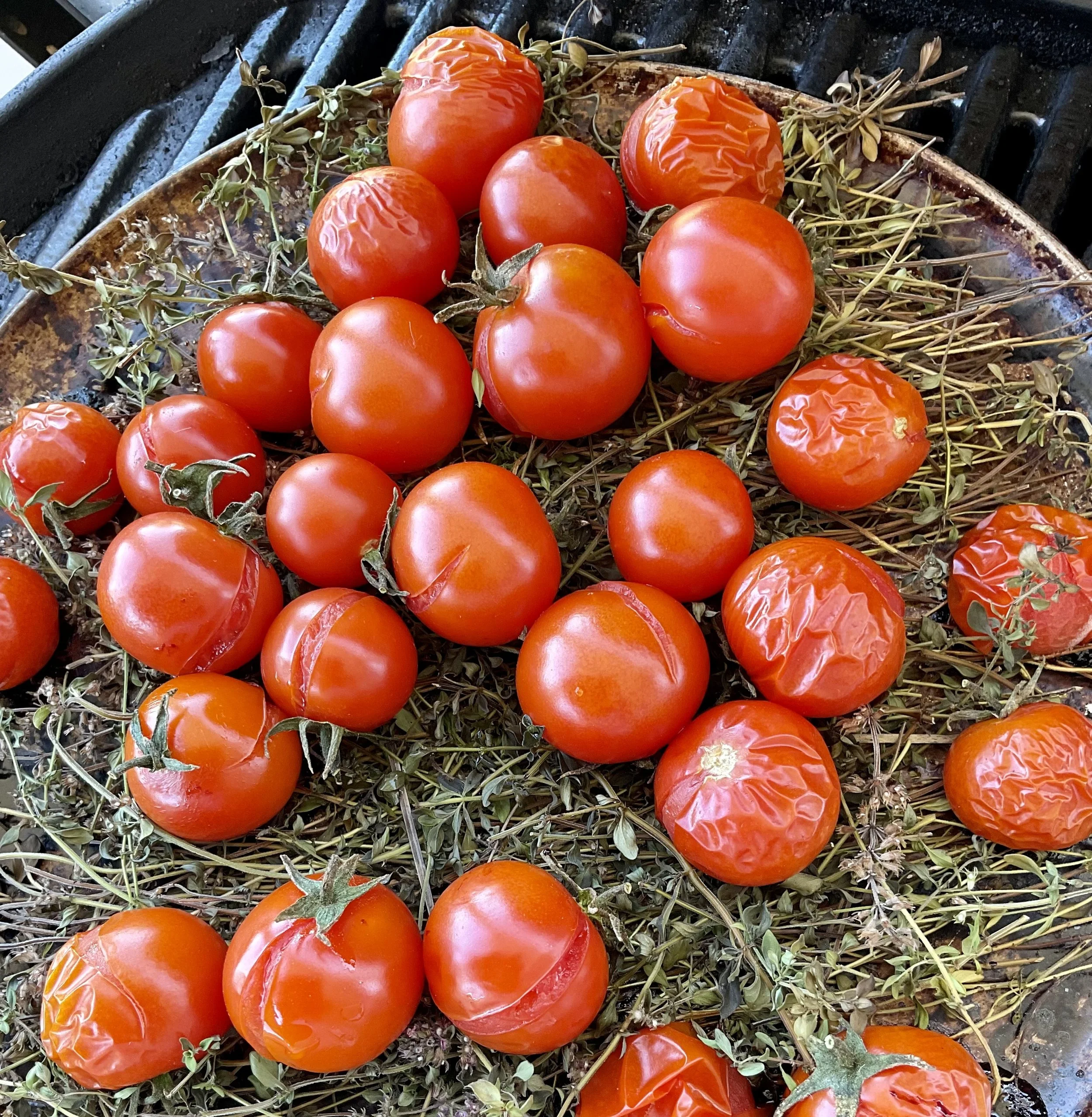 SMOKED TOMATOES WITH JUICE DRESSING 