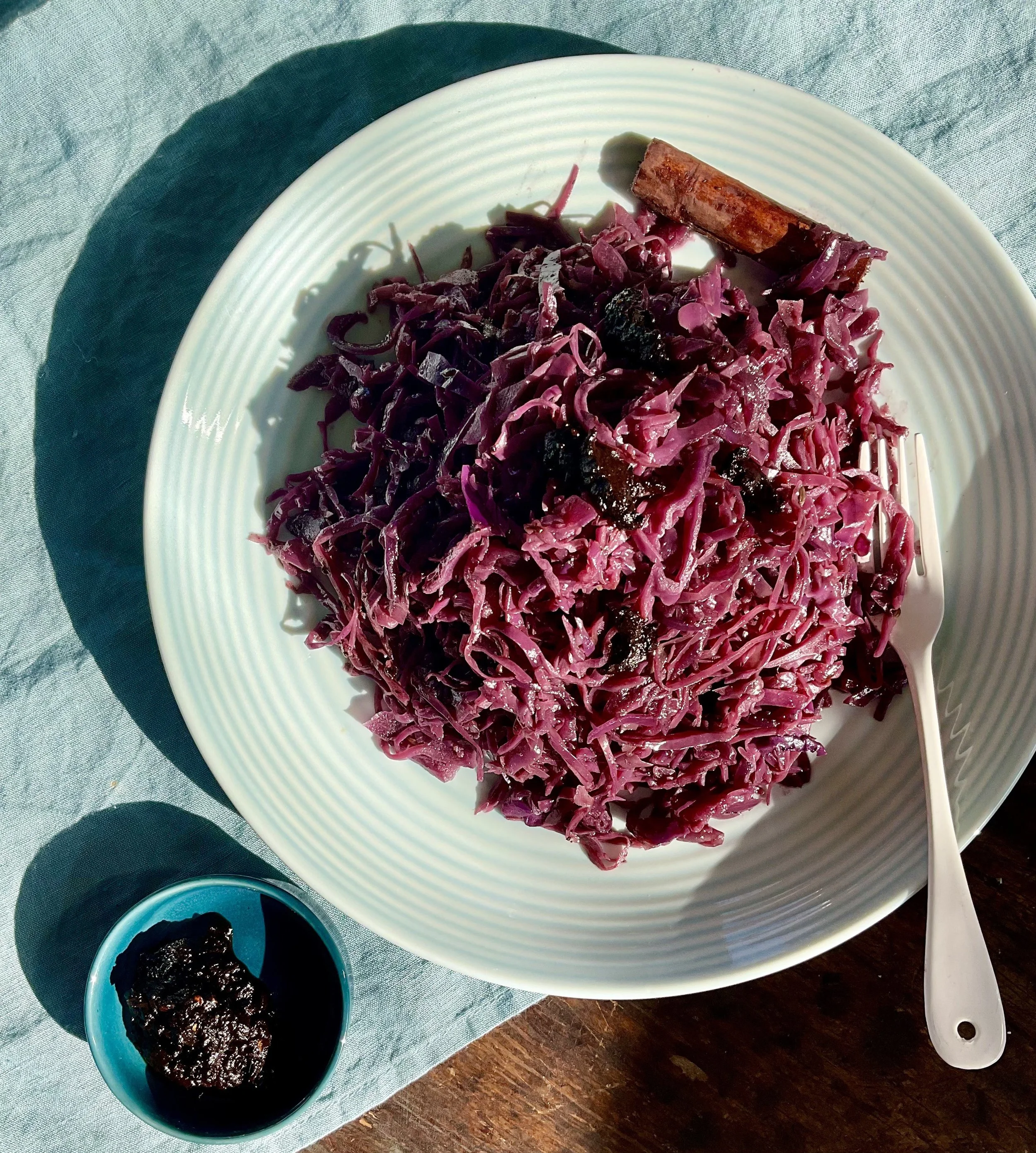 RED CABBAGE WITH BLACK GARLIC &amp; CHILLI RELISH 