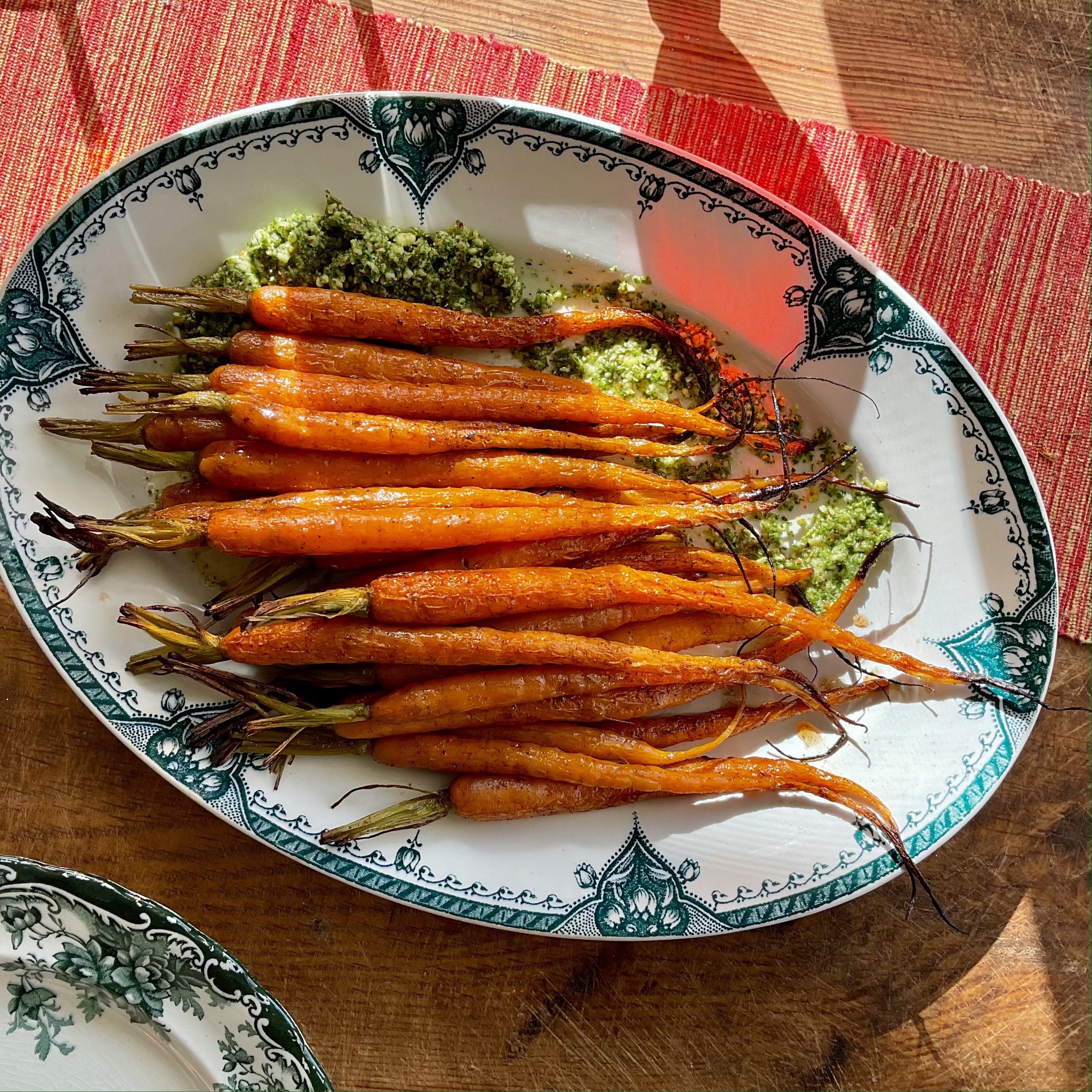 HONEY &amp; SPICE GLAZED DUTCH CARROTS
