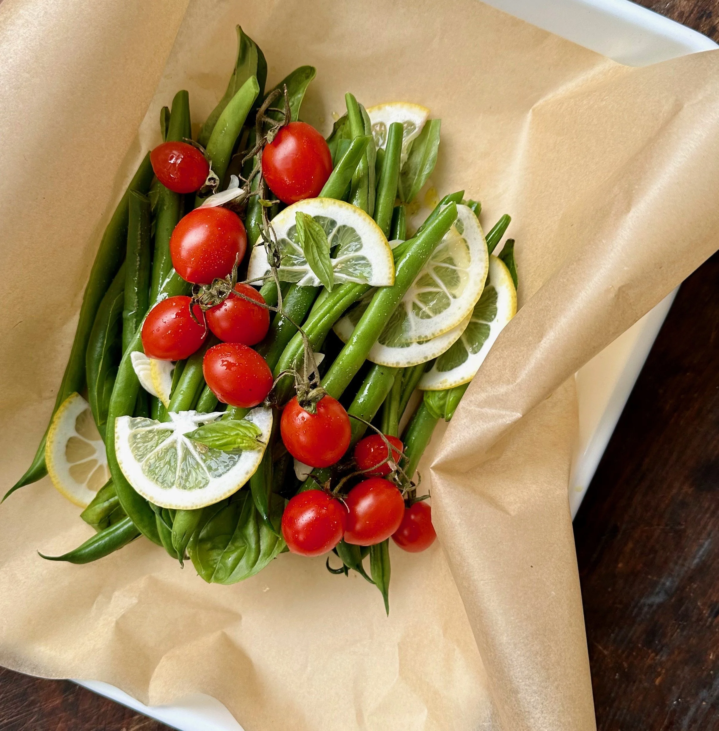 BEANS, BASIL AND LEMON BAKED IN PAPER PARCELS