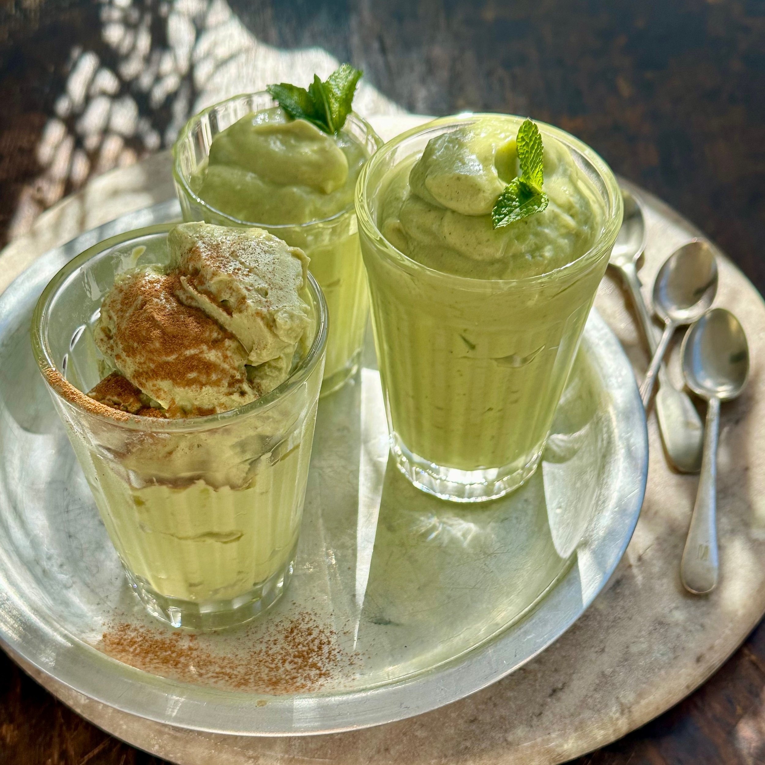 AVOCADO SMOOTHIE-SLUSH 