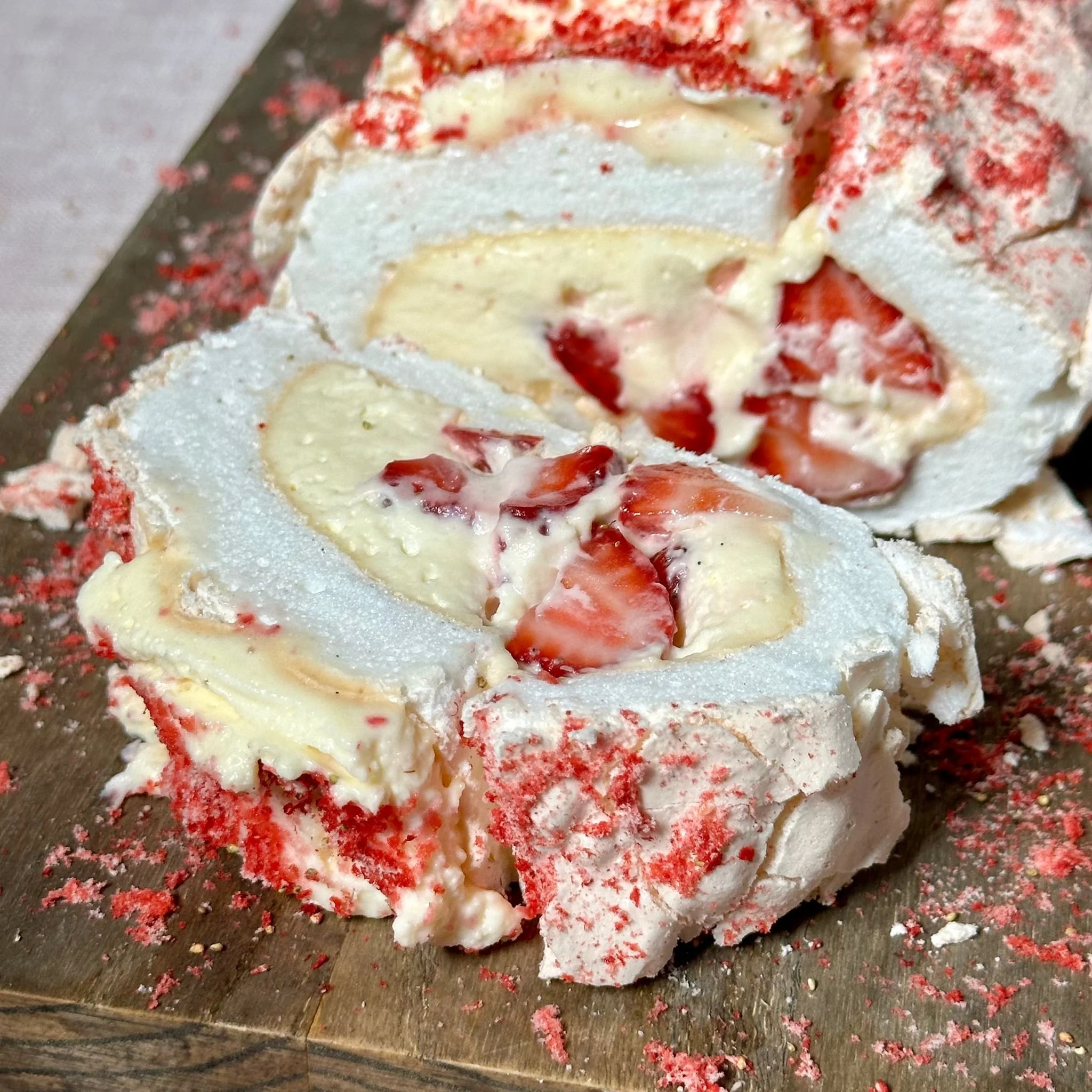 MERINGUE ROULADE WITH SUMMER BERRIES