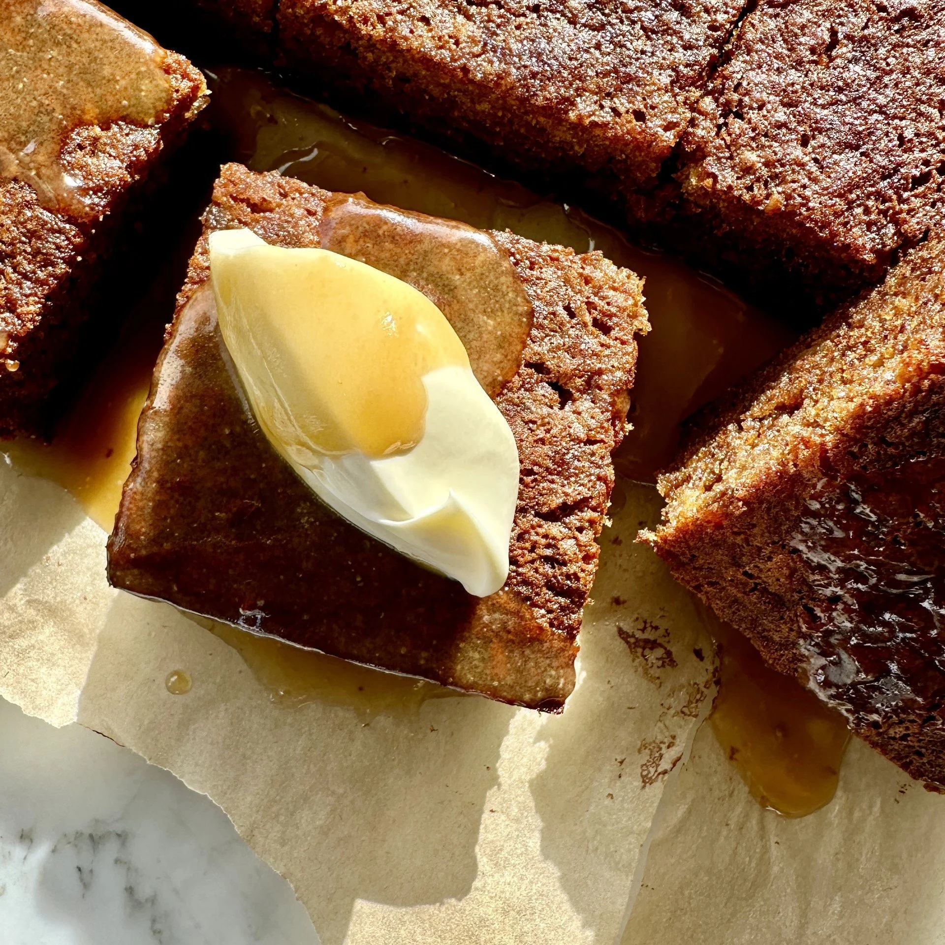 APPLE STICKY DATE PUDDING WITH BAY LEAF CARAMEL SAUCE
