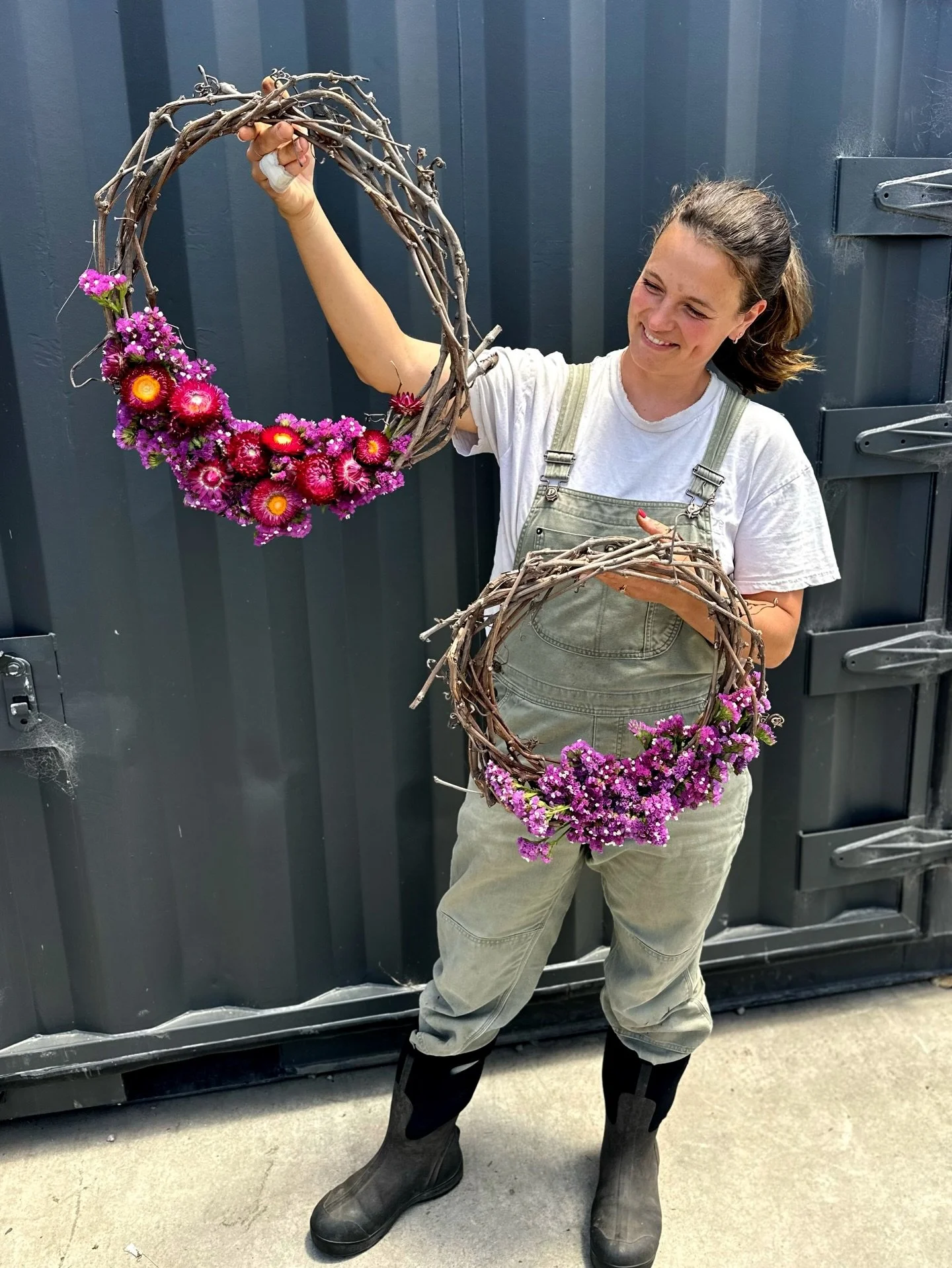 Floral Christmas Wreaths by @gentle.harvest ❤️ 

Ally made the wreaths with grape vines grown just up the road and has added a beautiful detail with organically grown flowers from her patch at Torello. 

Wreaths are $55 each 🌈