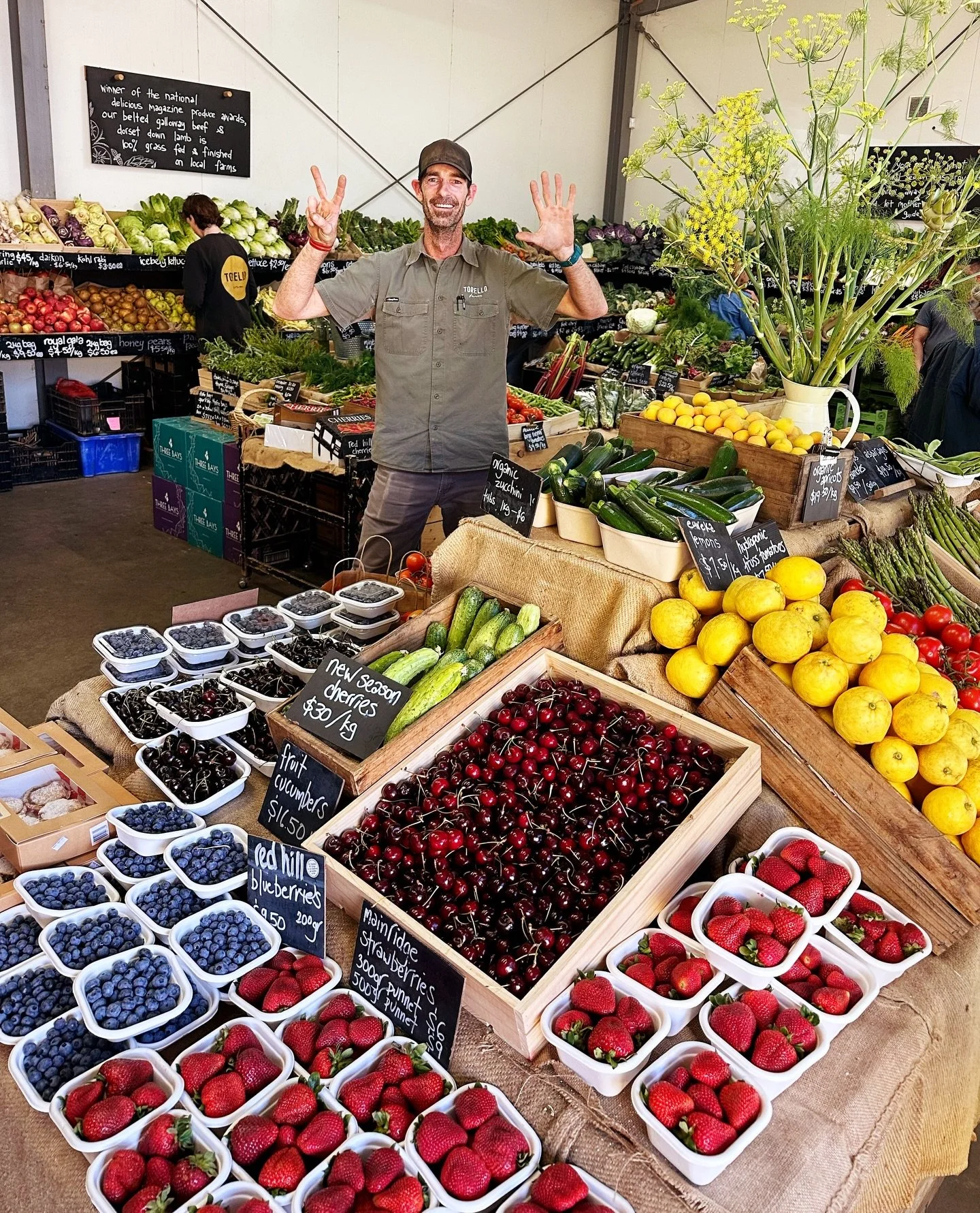 CHRISTMAS EVE. Opening at 7am. Closing 5pm 🙌

And the farm gate still has everything you need for a magnificent local Christmas feast, and beyond ❤️ We&rsquo;re talking freshly baked breads, including heaps of baguettes, plenty of lamb roasts, cherr