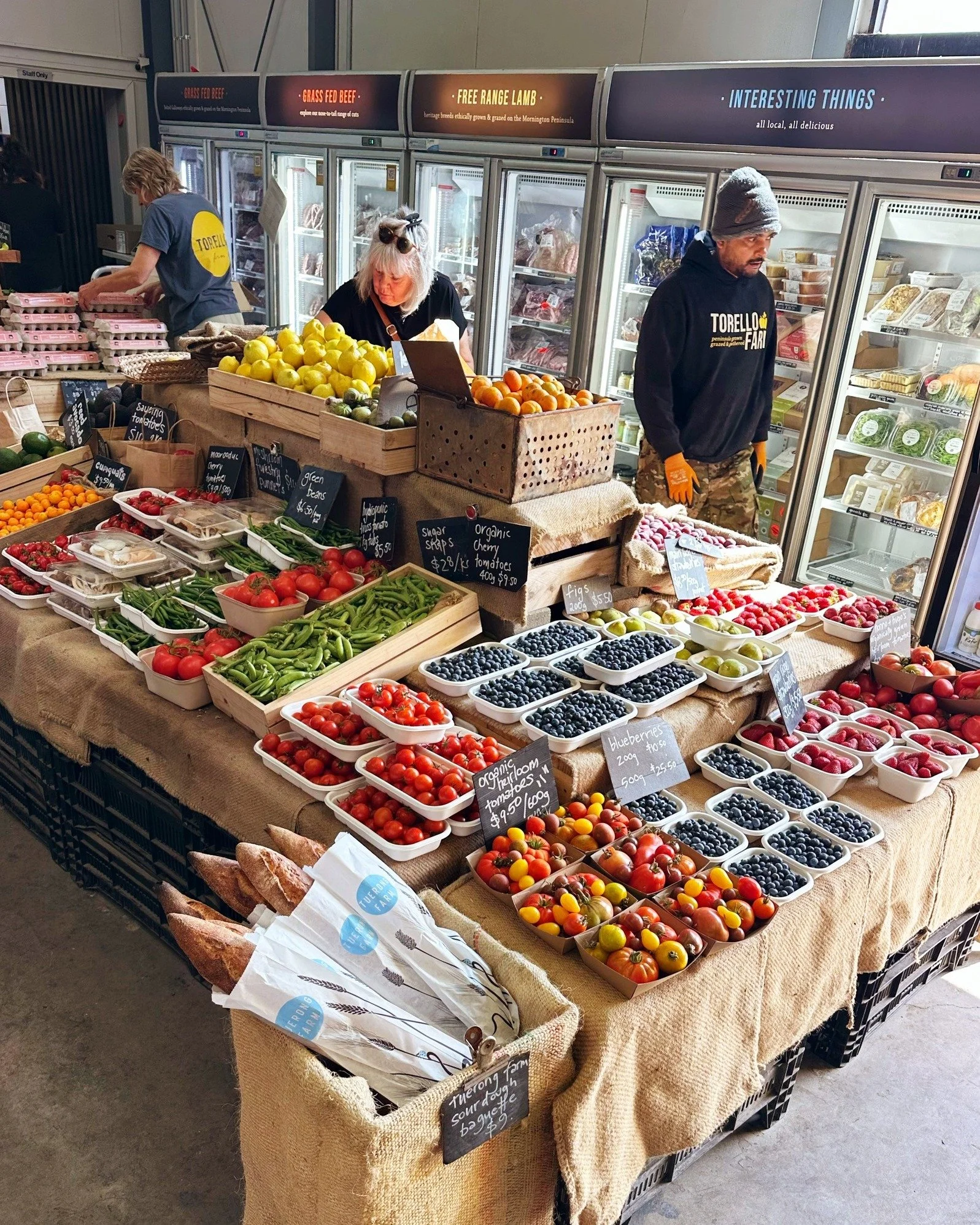 Saturday shoppers, let's go 🌈

Let's begin with the proteins, which includes loads of our grass fed beef and lamb snags, including Italian, Dijon &amp; parsley, pure beef and chorizo. Stunning beef steaks from rib eyes to rump tri tip, flat iron and