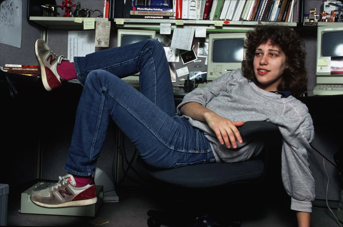 Susan Kare en su espacio de trabajo (circa 1980)