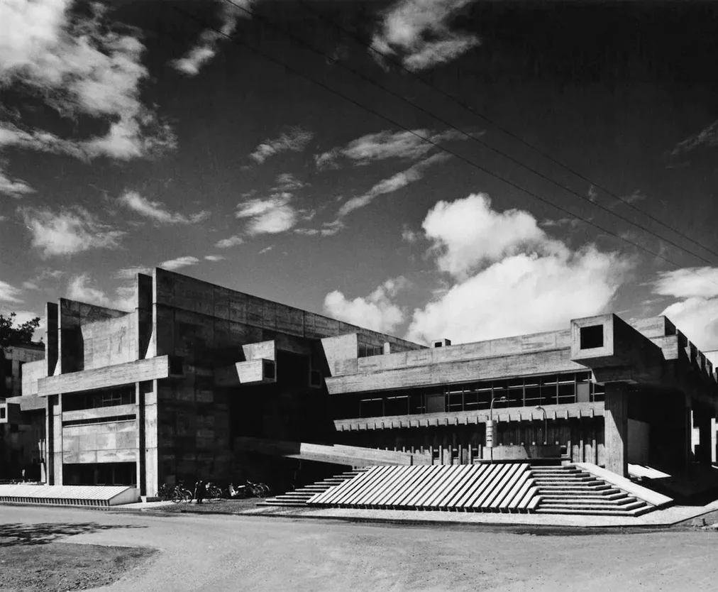 Biblioteca Prefectura Oita