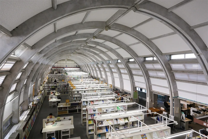 Biblioteca Central de Kita Kyushu - Interior