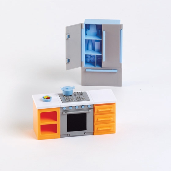 HAPPY_TOGETHER_DOLLHOUSE_5F63F4F_KITCHEN_INSET.jpg