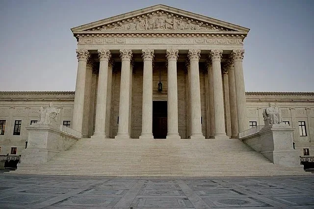   Defending Birthright Citizenship   VABAW is proud to join NAPABA and a coalition of nearly 50 bar organizations in defending birthright citizenship in an amicus brief to the U.S. Supreme Court.  Read VABAW’s full statement and NAPABA's amicus brief