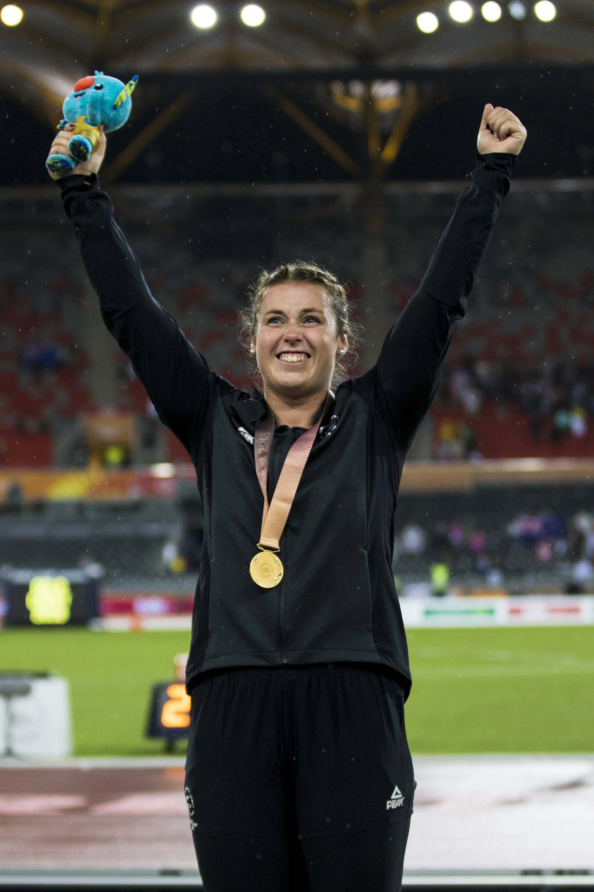 Julia Ratcliffe wins the Hammer Throw at the 2018 Commonwealth Games. Gold Coast, Australia. Copyright photo: Alisha Lovrich / www.photosport.nz