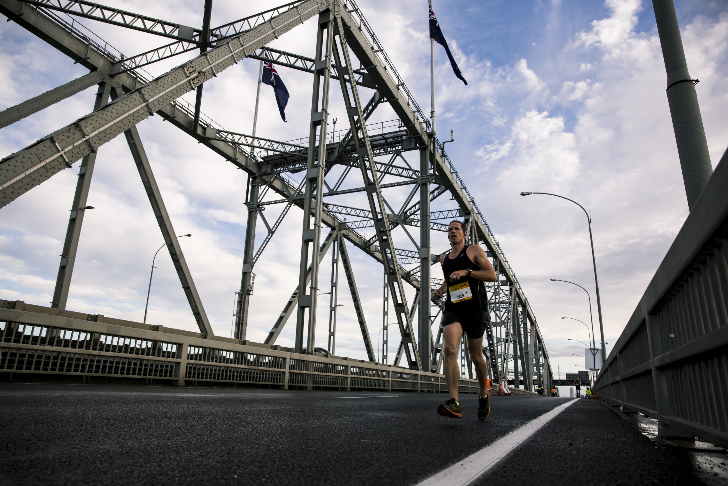  Runners in the ASB Auckland Marathon running up the Harbour Bridge. Auckland, New Zealand. 28th October 2018. Copyright photo: Alisha Lovrich / www.photosport.nz 