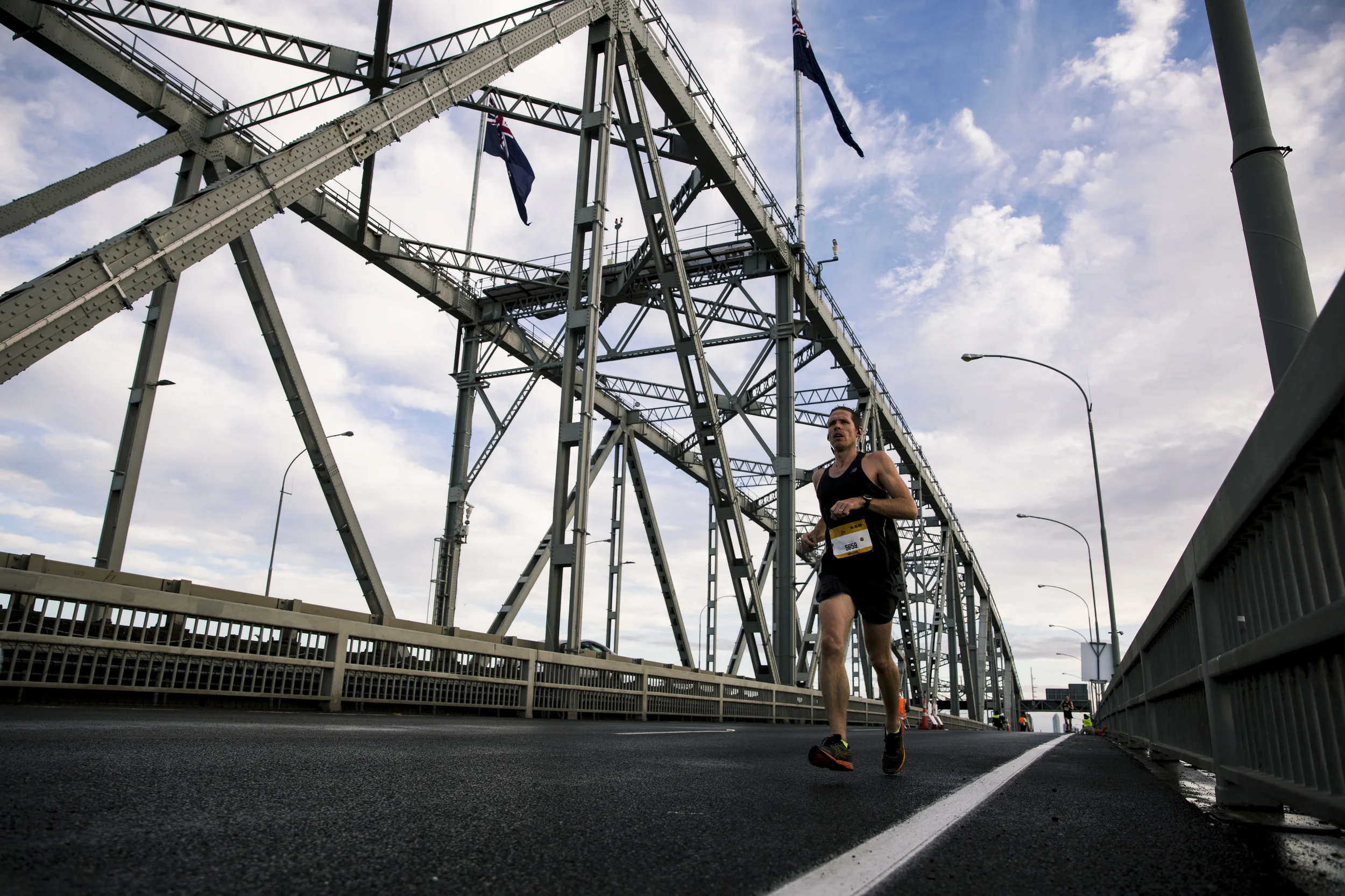 Runners in the ASB Auckland Marathon running up the Harbour Bridge. Auckland, New Zealand. 28th October 2018. Copyright photo: Alisha Lovrich / www.photosport.nz