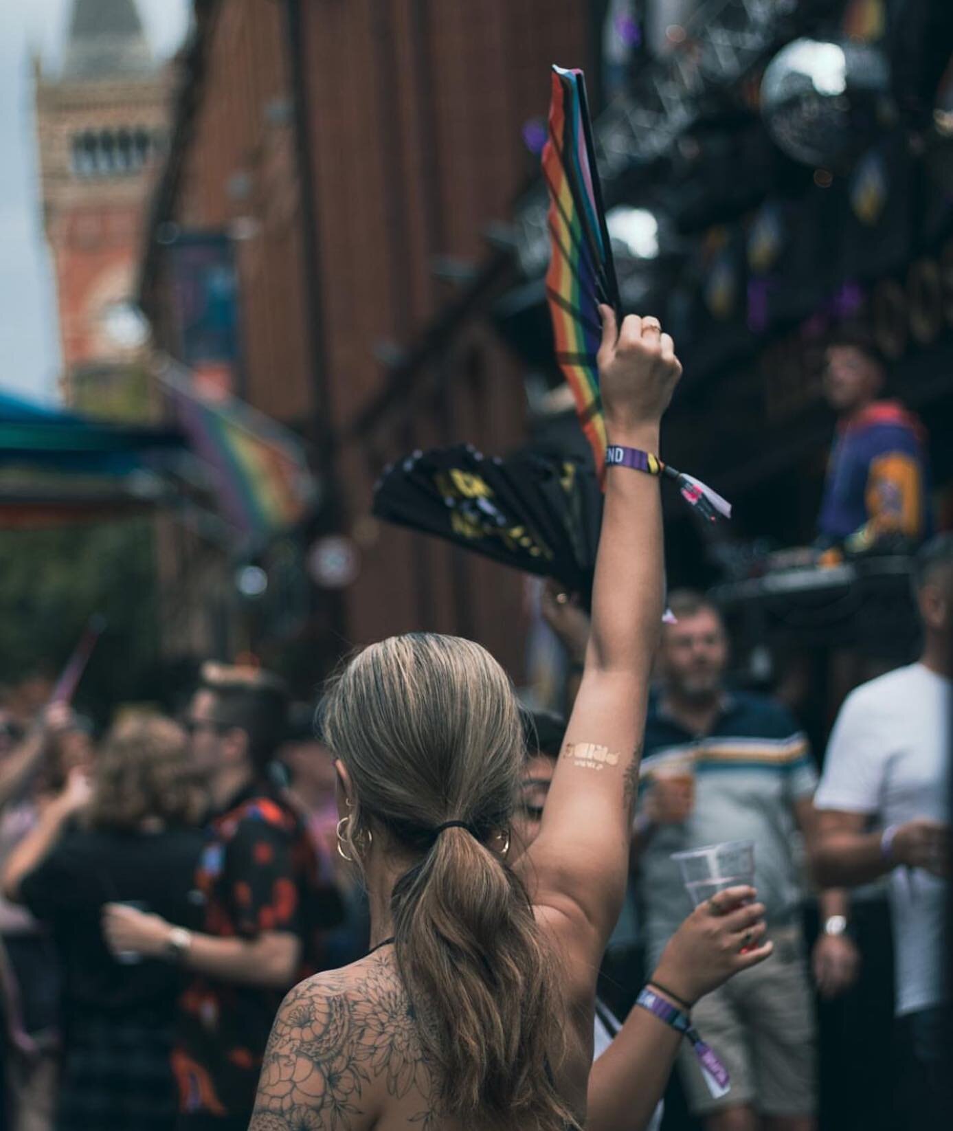 Can we go back to last weekend please? Nothing quite beats a Manchester Pride bank-holiday🫶🏼🏳️&zwj;🌈✨
#manchester #manchesterpride #coliving 
 @bethlg_photography