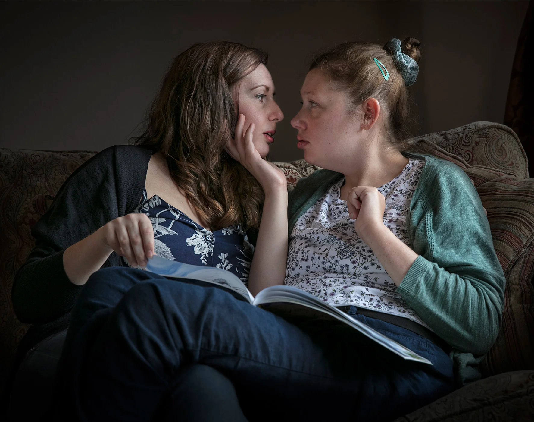 sisters Jenna and Lauren