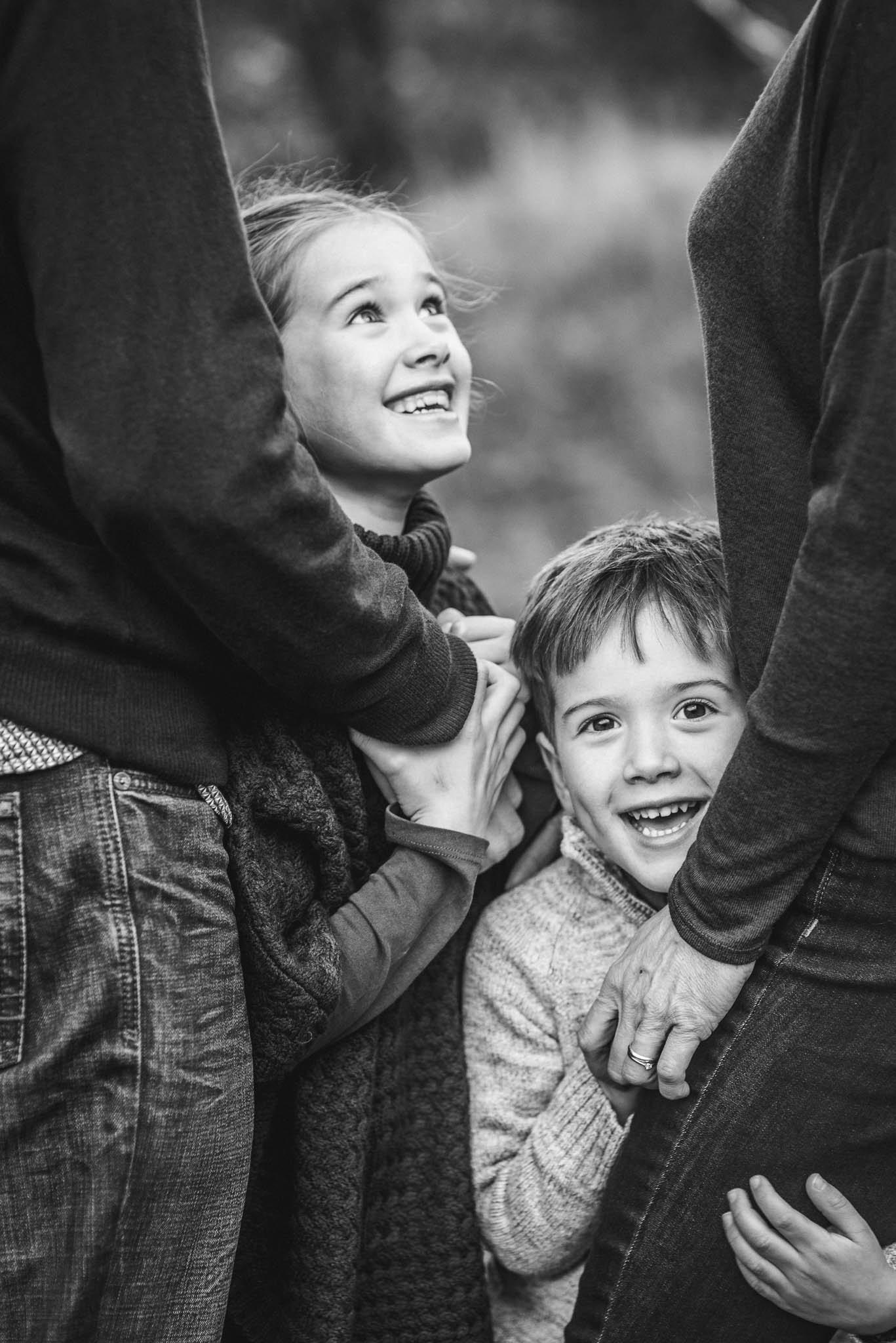 Siblings family photo outdoor photoshoot Gloucestershire.jpg