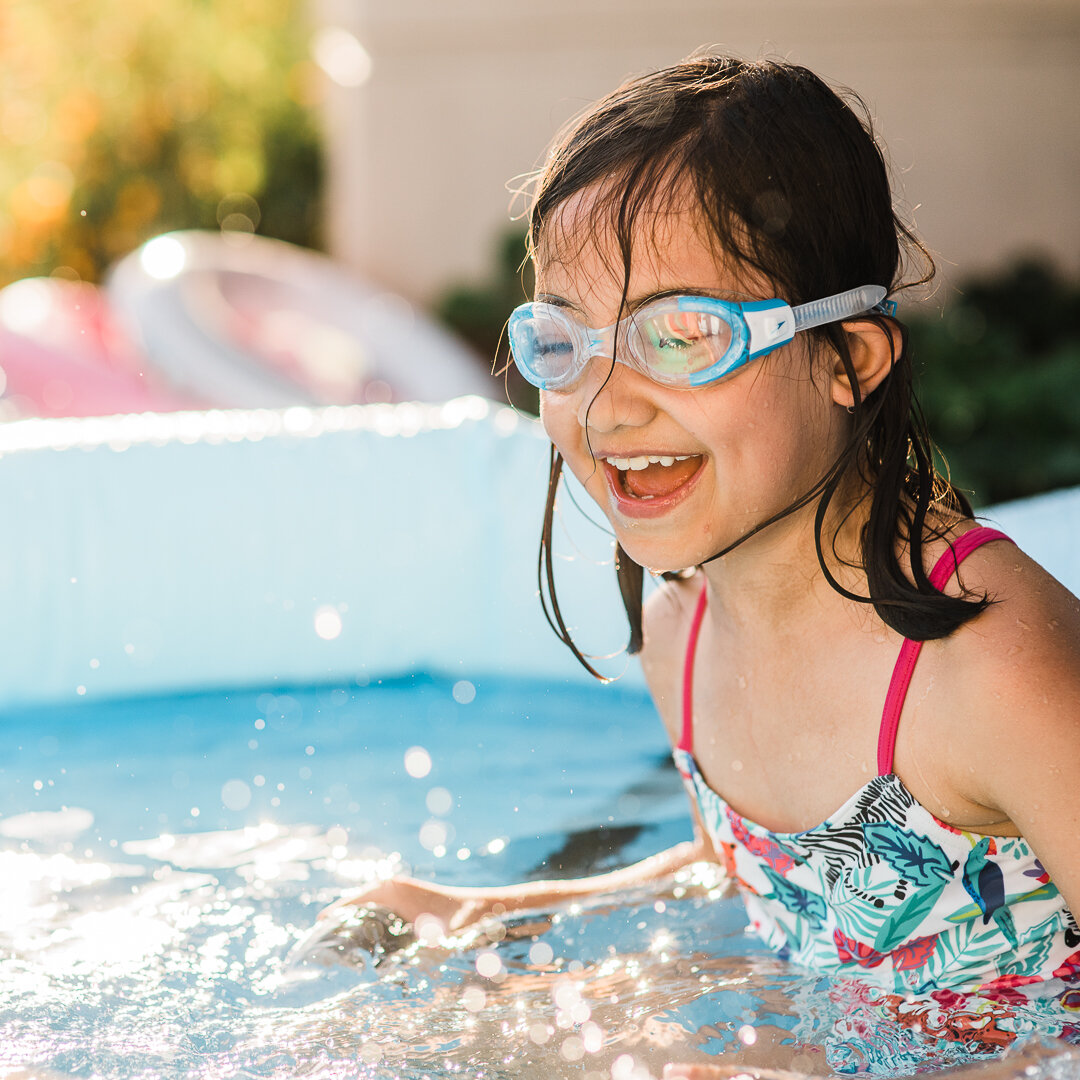 Laughing-girl-goggles-Lockdown-Cheltenham Photographer Chui King Li Photography-3751.jpg