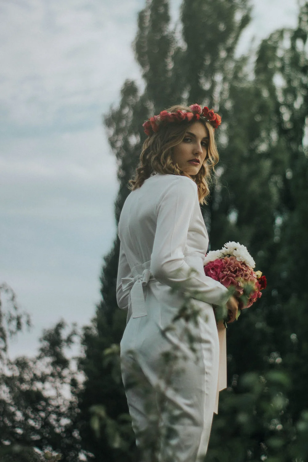 Model: Zelijka @zeljkanedo Stylist: @missheatherharlowe Flower Stylist: @stemsfromher