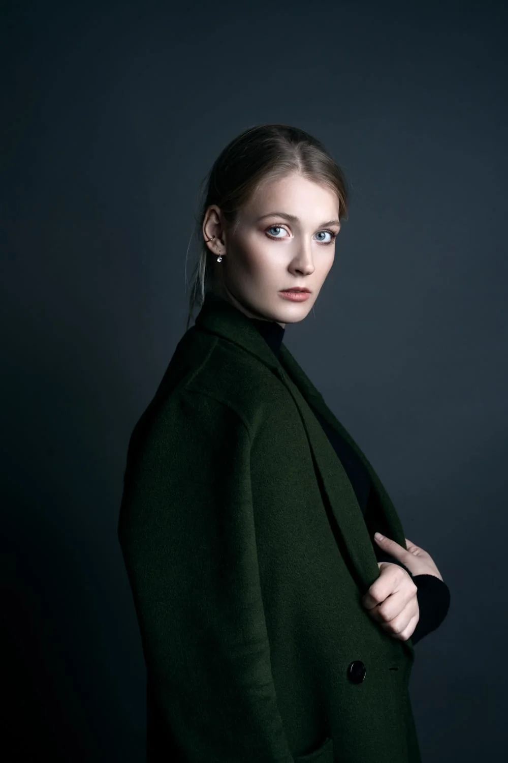 Model & Makeup: Laura Stielow @laurimariaxx
